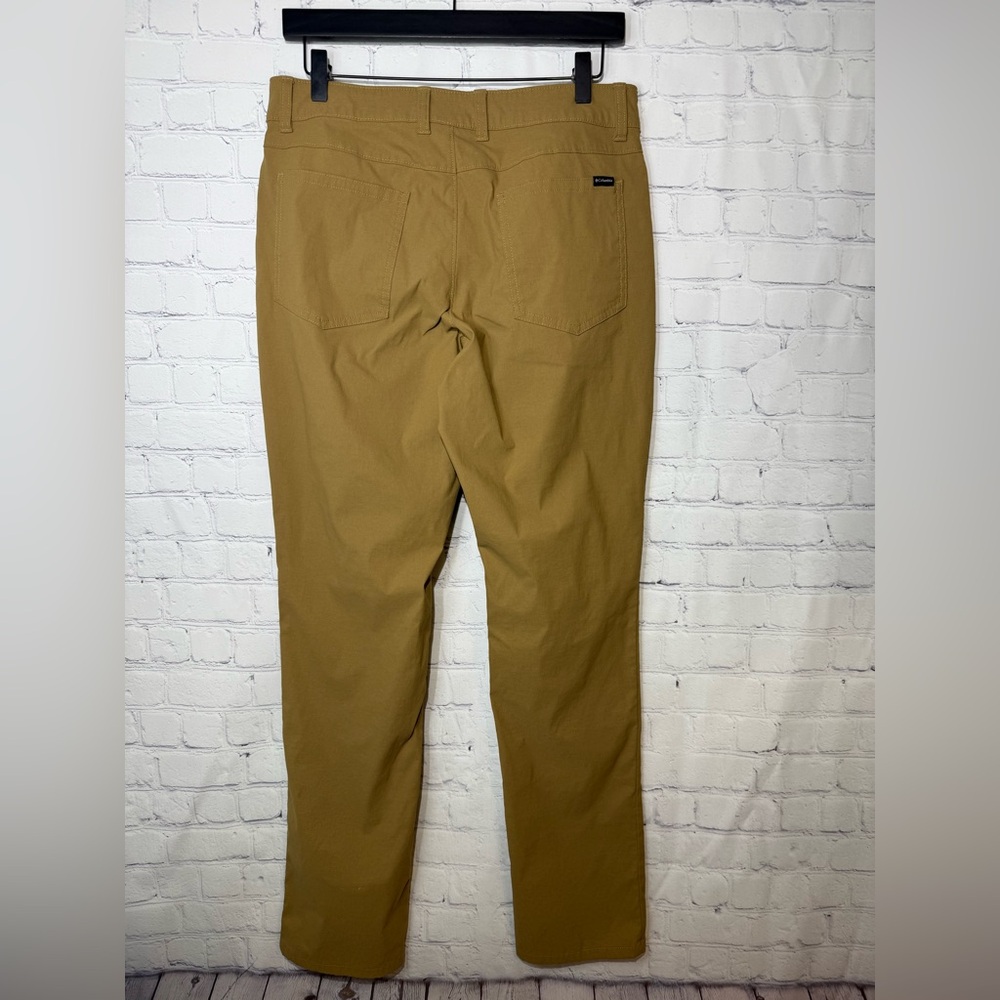 Columbia men’s camel colored casual pants size 30x32 - Picture 2 of 8